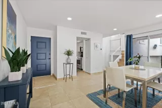 Photo #6: 6698860 Listing 