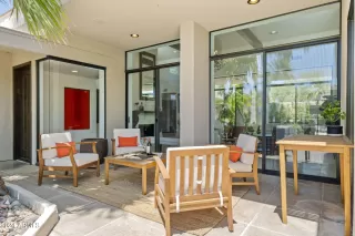 Photo #5: 6698929 Listing