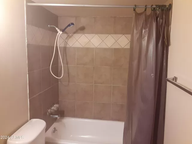 MLS: 6698945 Condo For Sale