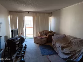 Photo #6: 6698945 Listing