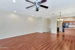 Photo #6: 6699332 Listing