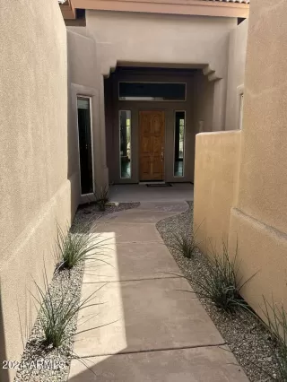 Photo #2: 6699348 Listing