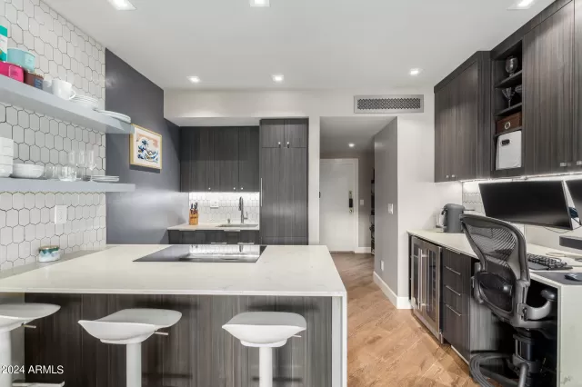 MLS: 6699546 Condo For Sale