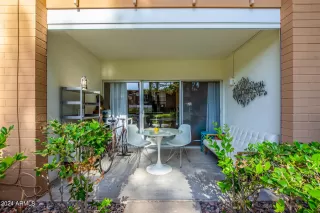 Photo #5: 6699546 Listing