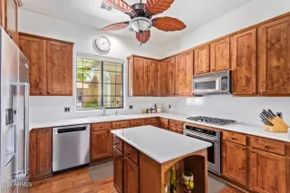 Photo #4: 6699568 Listing