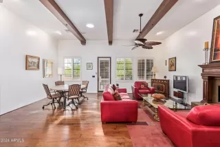 Photo #6: 6699568 Listing