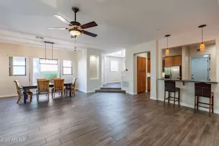 Photo #4: 6699687 Listing