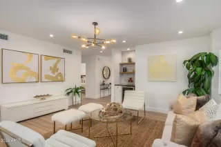 Photo #6: 6699698 Listing 