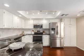Photo #4: 6699784 Listing