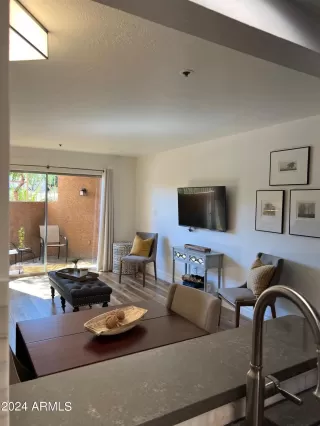 Photo #4: 6699809 Listing 