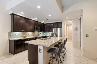 Photo #3: 6699859 Listing 