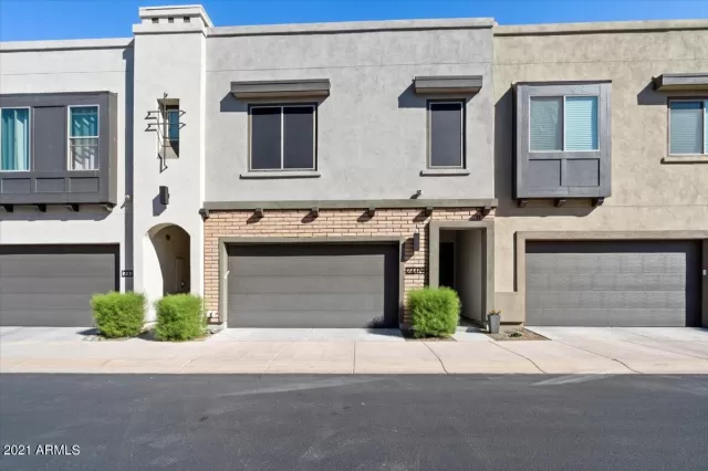 MLS: 6700170 Condo For Sale