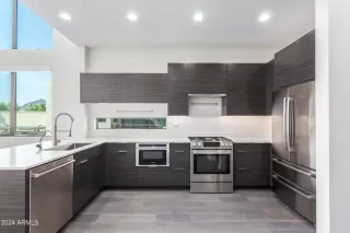 Photo #1: 6700367 Listing