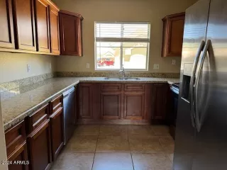 Photo #6: 6700590 Listing 