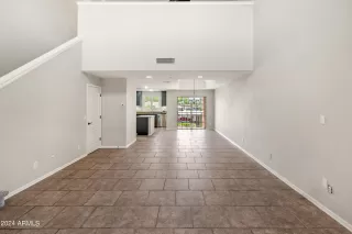 Photo #5: 6700621 Listing