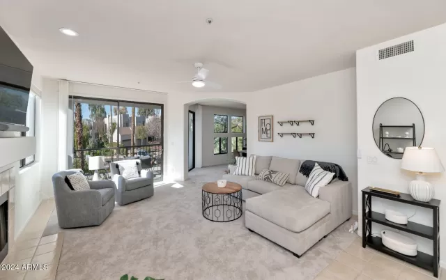 MLS: 6701074 Condo For Sale