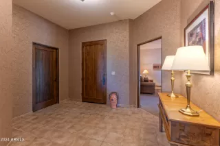 Photo #2: 6701129 Listing 