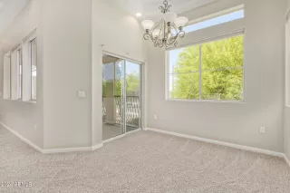 Photo #3: 6701788 Listing