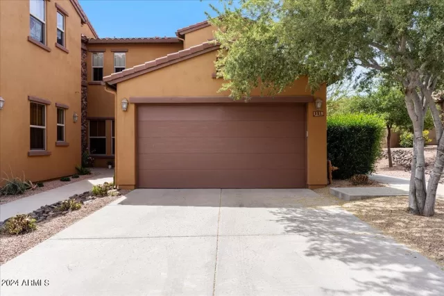 MLS: 6702056 Condo For Sale