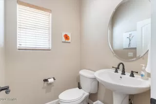 Photo #5: 6702056 Listing