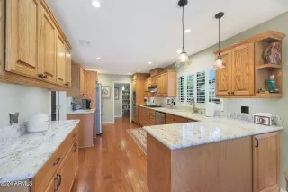 Photo #3: 6702273 Listing 