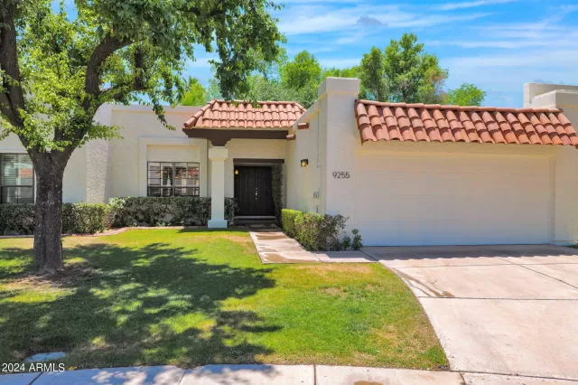 MLS: 6702431 Condo For Sale