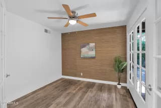 Photo #3: 6702431 Listing