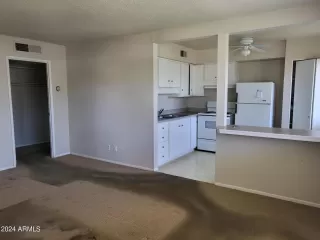 Photo #6: 6702764 Listing 