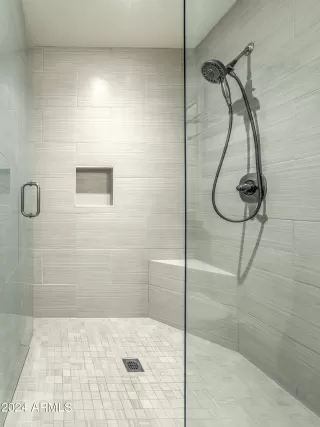 Photo #1: 6702997 Listing