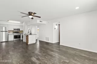 Photo #1: 6703088 Listing 