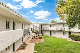 Photo #5: 6703088 Listing 