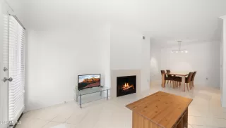 Photo #3: 6703116 Listing