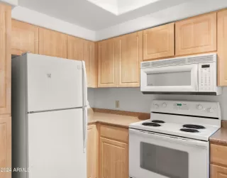 Photo #5: 6703116 Listing