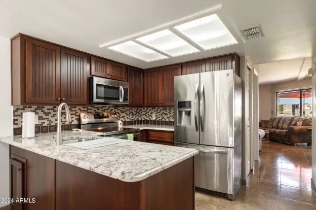 MLS: 6703647 Condo For Sale