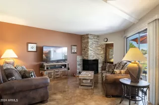 Photo #4: 6703647 Listing