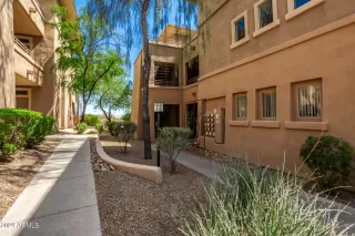 Photo #4: 6703775 Listing