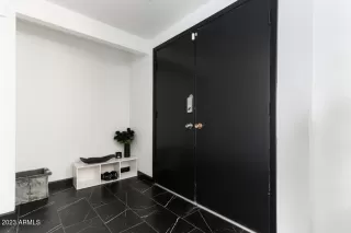 Photo #2: 6703806 Listing