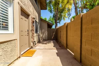 Photo #3: 6703888 Listing
