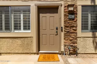 Photo #4: 6703888 Listing