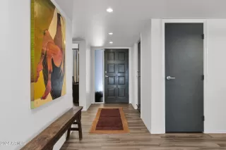 Photo #4: 6704144 Listing