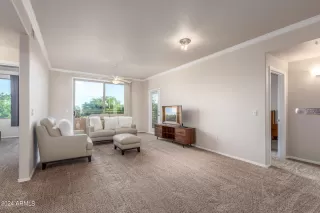 Photo #2: 6704414 Listing