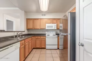 Photo #3: 6704414 Listing