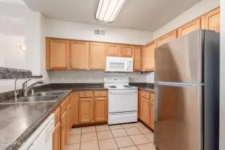 Photo #6: 6704414 Listing