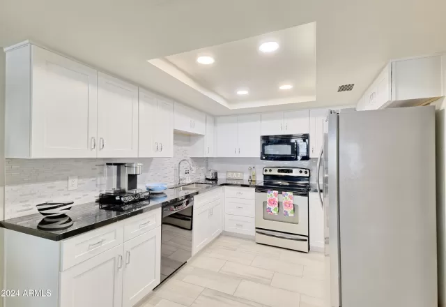 MLS: 6704617 Condo For Sale