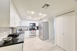 Photo #1: 6704617 Listing 
