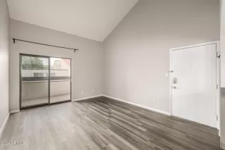 Photo #1: 6704748 Listing