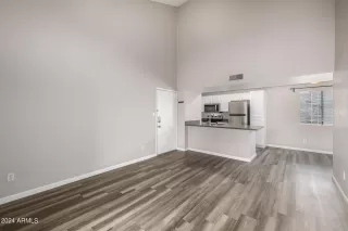 Photo #2: 6704748 Listing