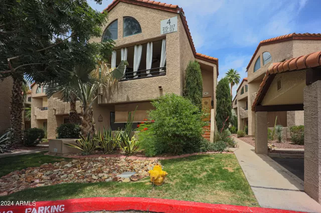 MLS: 6704772 Condo For Sale