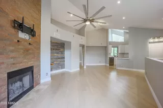 Photo #6: 6704772 Listing