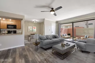 Photo #2: 6704898 Listing 